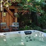 Maison d'hôtes La Du Bon Chemin ,spa Laval (Mayenne)