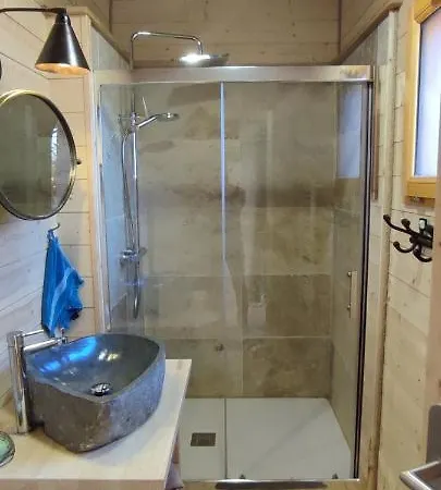 Gasthof La Du Bon Chemin ,spa Laval (Mayenne)