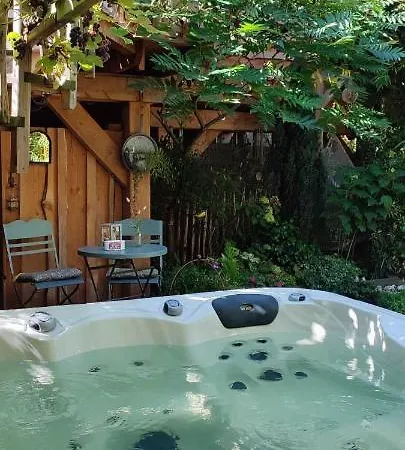 Gasthof La Du Bon Chemin ,spa Laval (Mayenne)