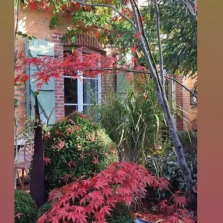La Du Bon Chemin ,spa Guest house Laval (Mayenne)