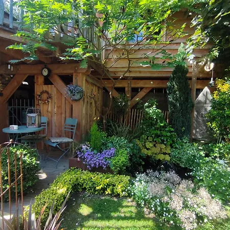 La Du Bon Chemin ,spa 게스트하우스 라발