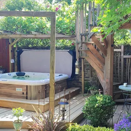 게스트하우스 La Du Bon Chemin ,spa 3*