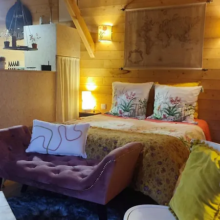 La Du Bon Chemin ,spa 게스트하우스